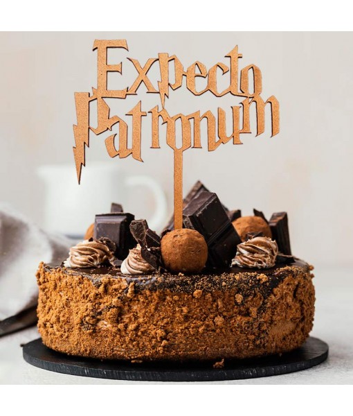 Cake Topper Expecto Patronum, cake topper Harry Potter, cake topper de madera, Alegría Estudio