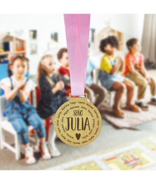 Medalla Profesor Fin de Curso, medalla seño, regalos originales para profesores fin de curso, Alegría Estudio